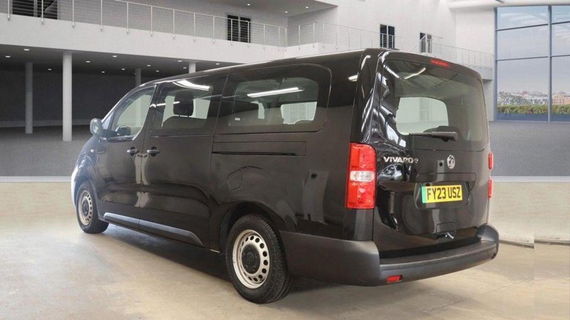 VAUXHALL VIVARO
