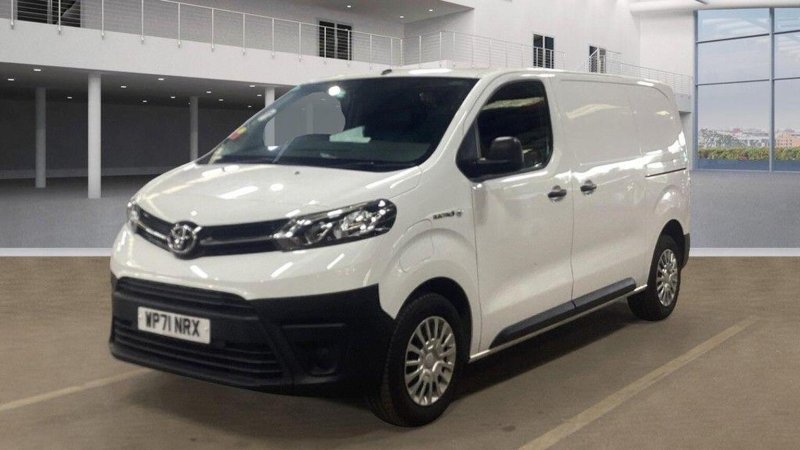 TOYOTA PROACE